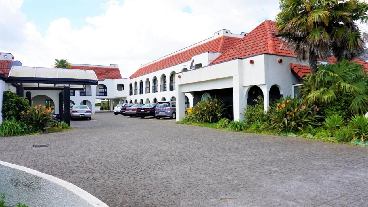 Alcamo Motel Hamilton Exterior photo